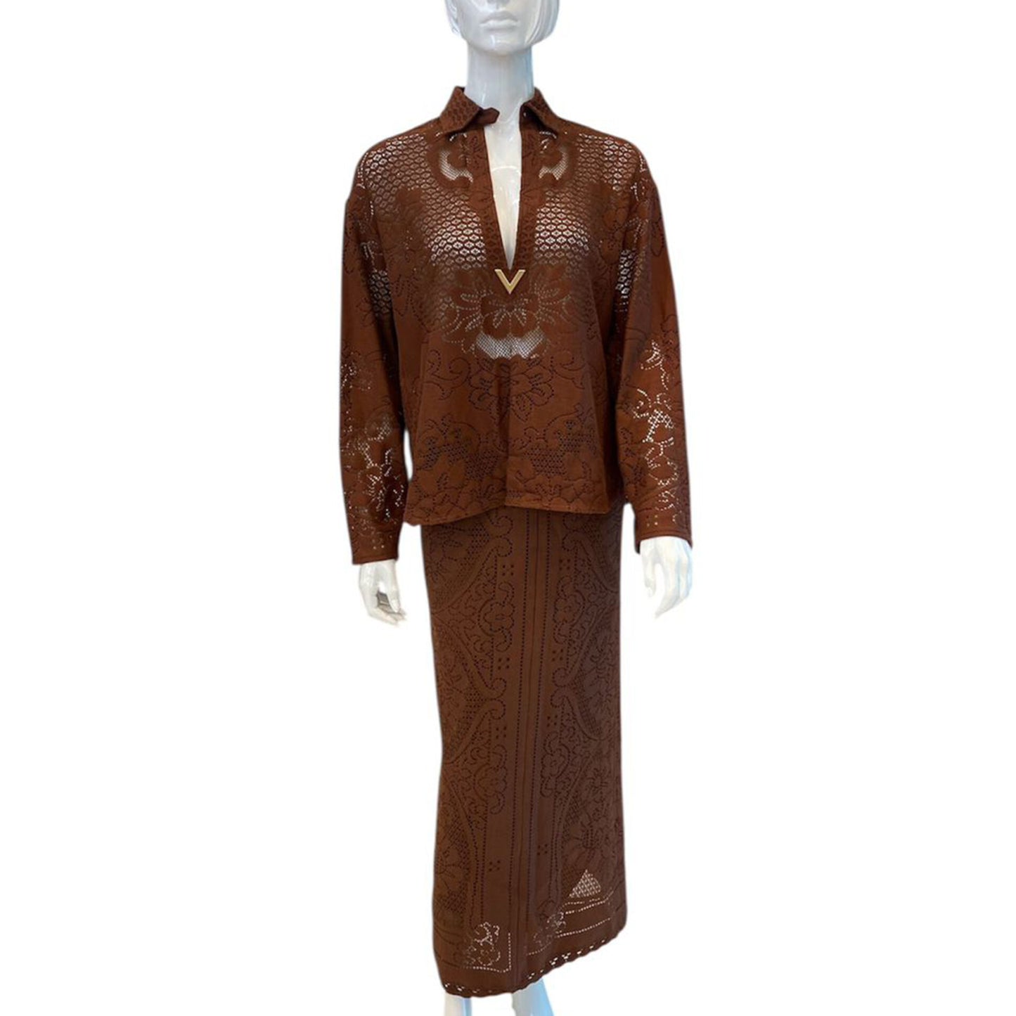 BROWN VGOLD WITH LACE AND METAL EMBLEM LONG SLEEVES TOP AND SKIRT SET 42/40
