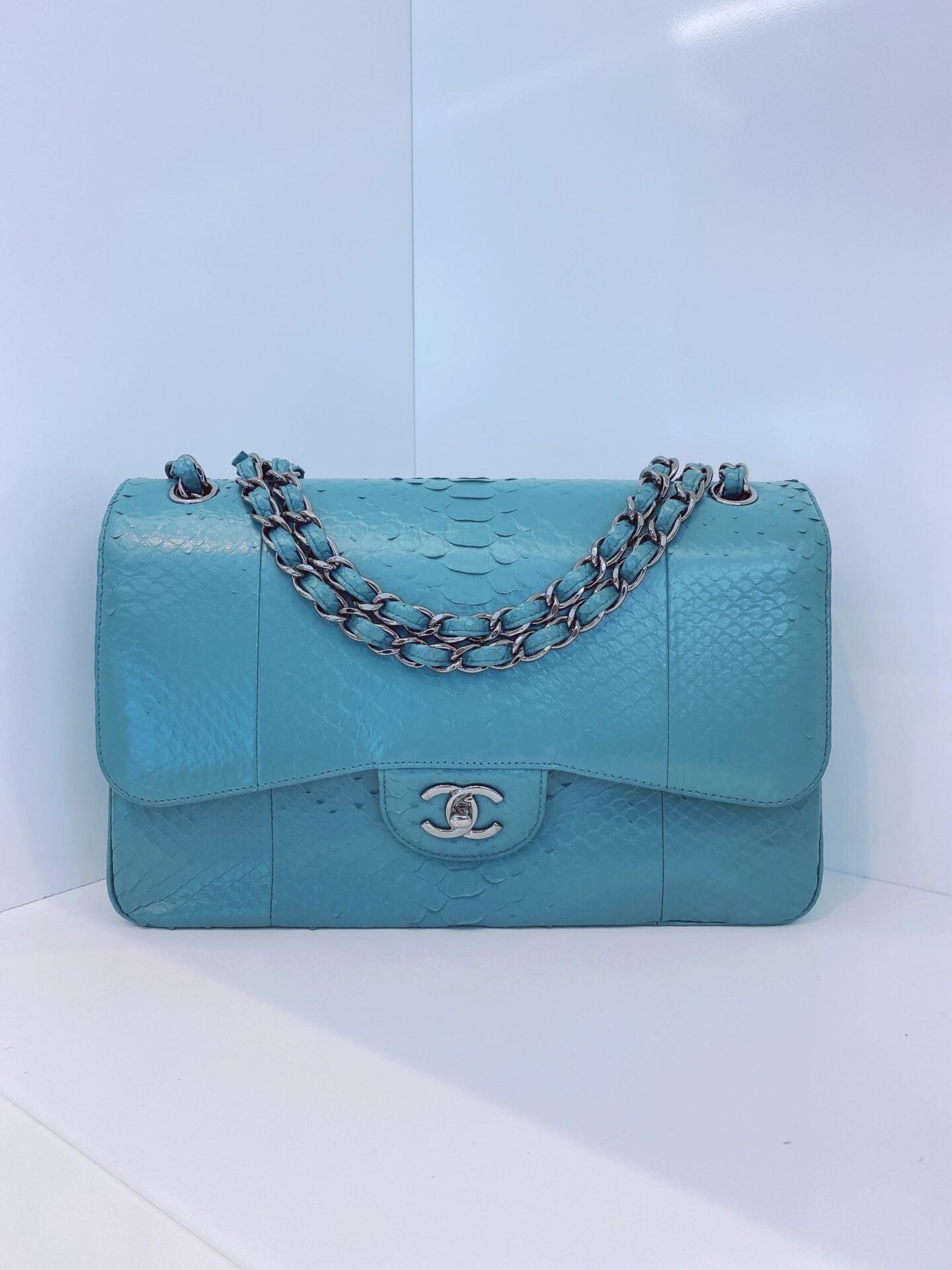 TURQUOISE PYTHON LEATHER JUMBO CLASSIC DOUBLE FLAP HANDBAG SILVER HARDWARE