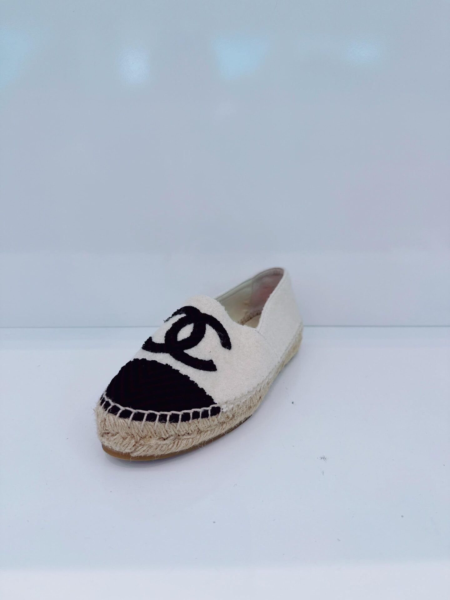 OFF WHITE BLACK FABRIC CC CAP TOE ESPADRILLES FLATS 36
