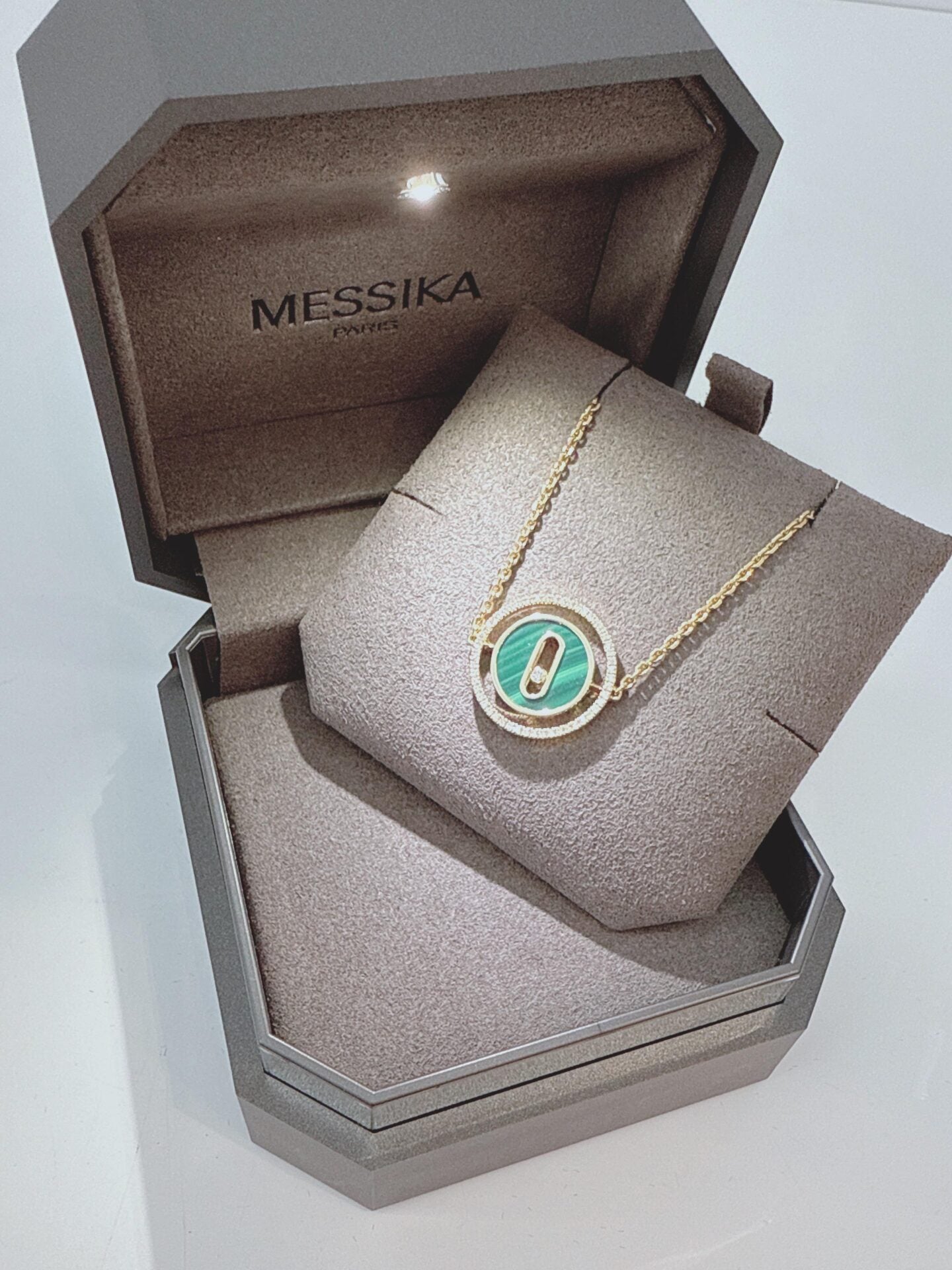 LUCKY MOVE SM MALACHITE YELLOW GOLD DIAMOND BRACELET