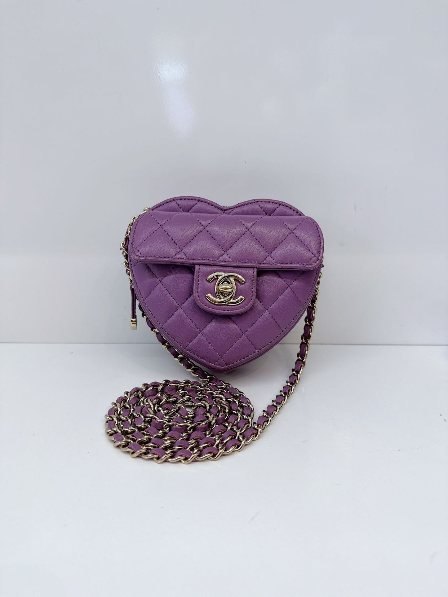 PURPLE LAMBSKIN CC IN LOVE MINI HEART BAG