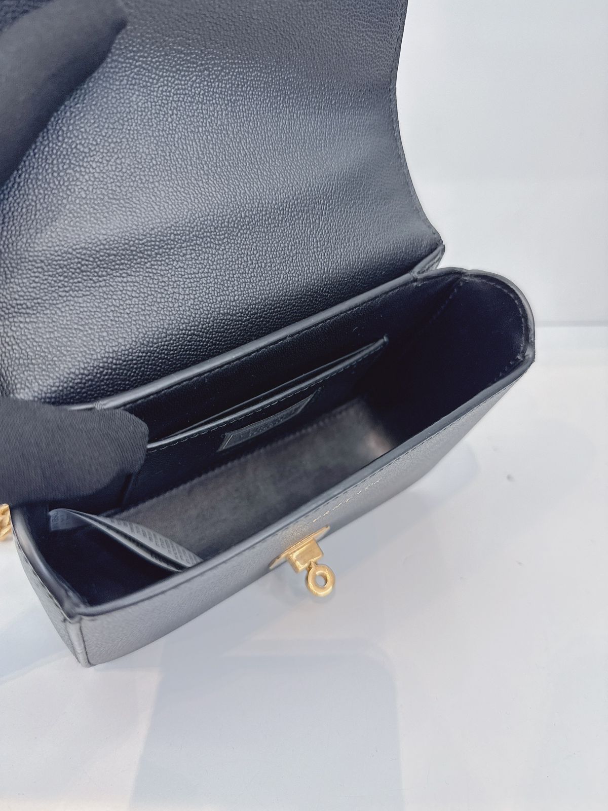 BLACK CALFSKIN LEATHER BAROQUE PRINT SMALL ICON SHOULDER TRIBUTE BAG