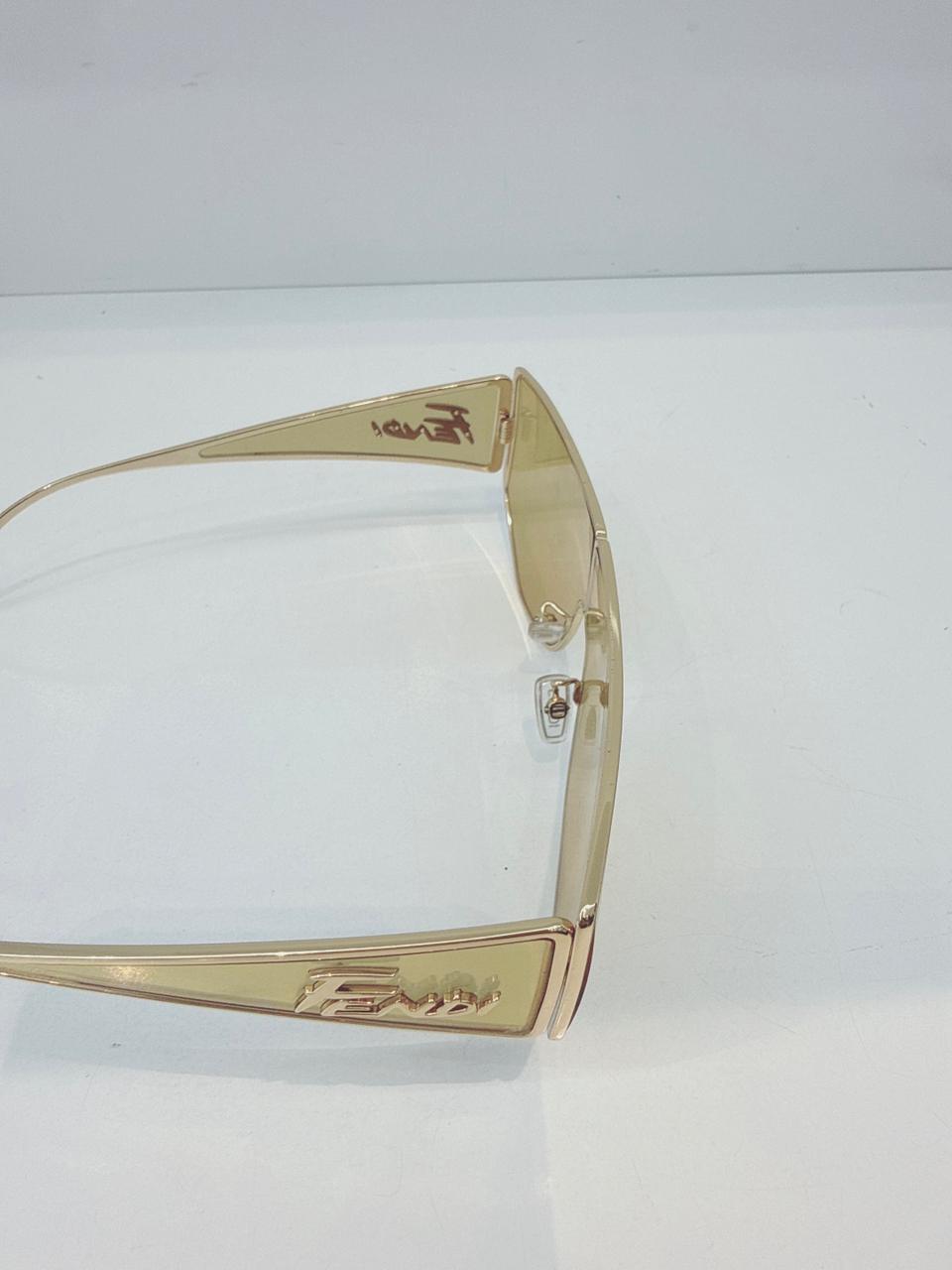 GRADIENT MIRROR MASK GOLD METAL FASHION SHOW SUNGLASSES