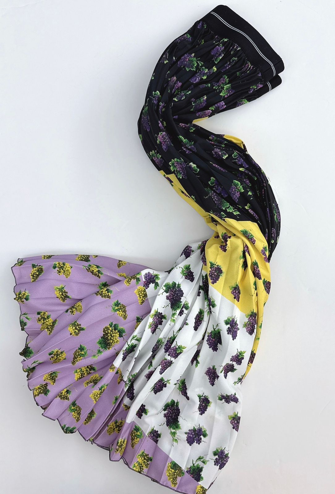 MULTICOLOR GRAPES PRINT PLEATED SKIRT 38