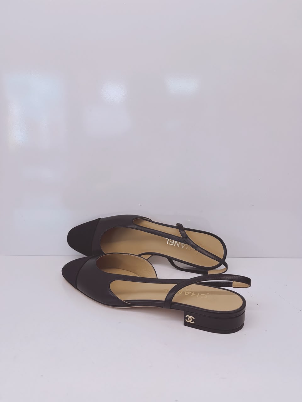 BLACK GOATSKIN AND GROSGRAIN SLINGBACKS 40C