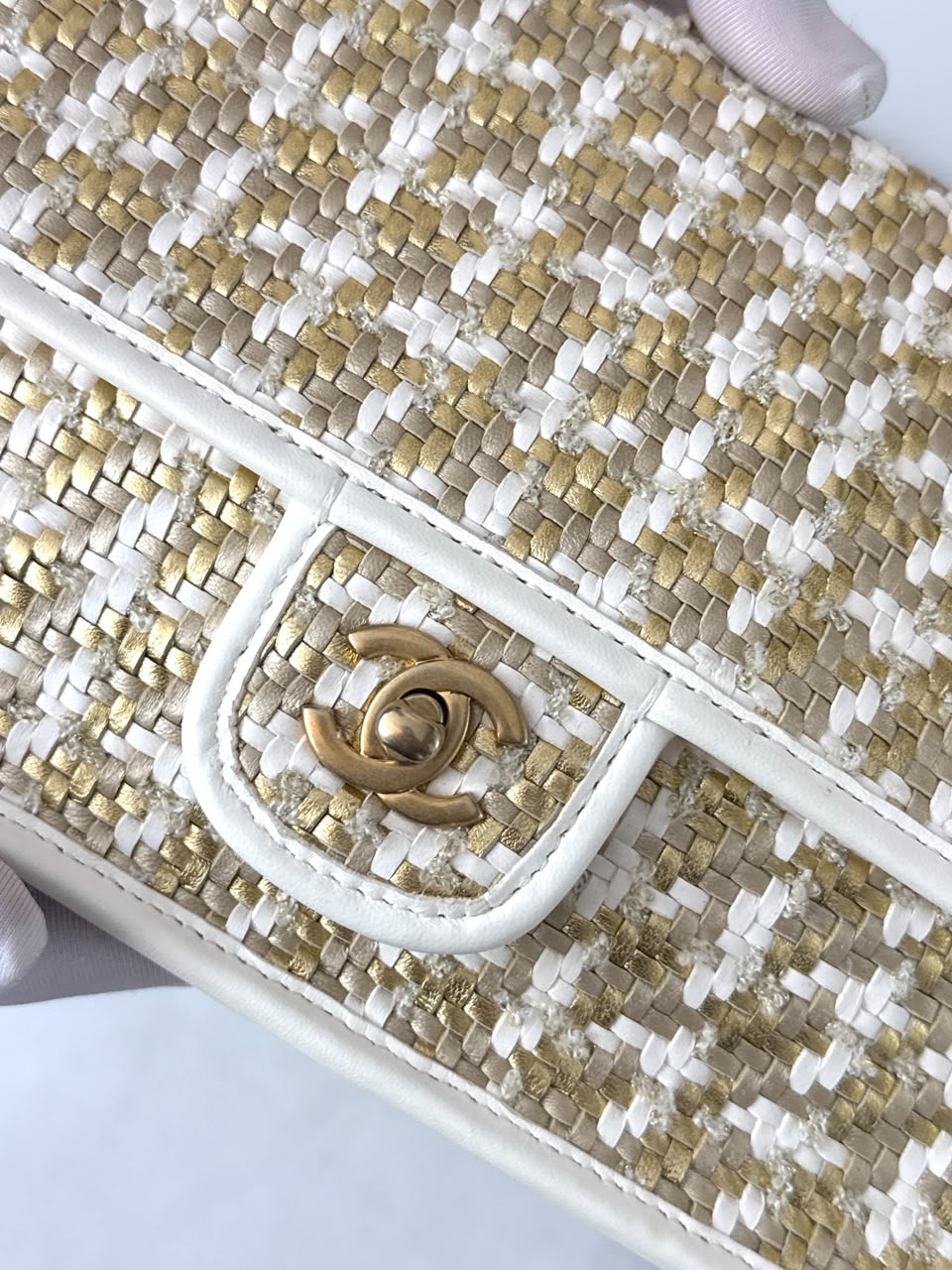 GOLD AND WHITE METALLIC LAMBSKIN VISCOSE WOVEN MEDIUM FLAP BAG