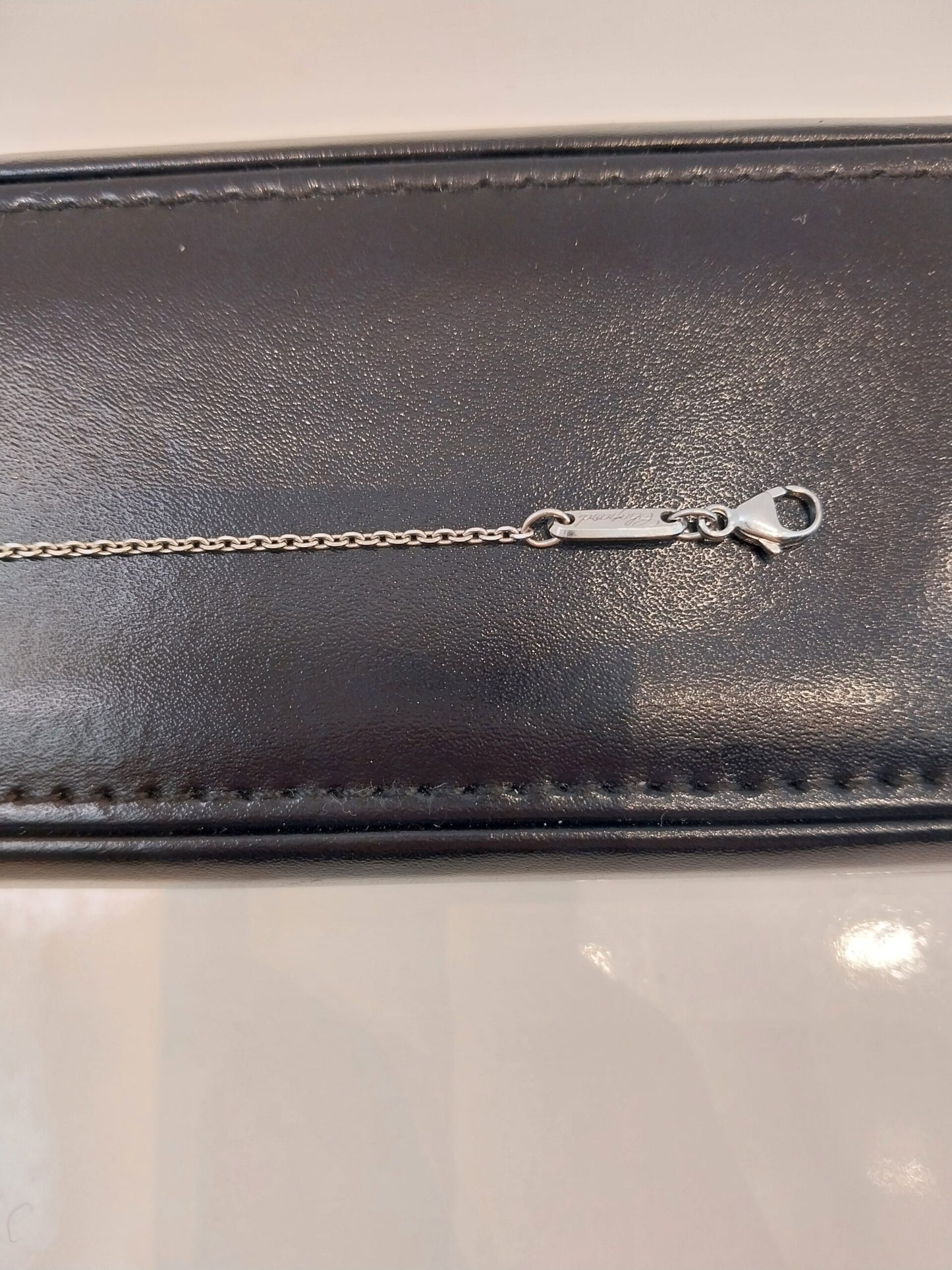 18K WHITE GOLD ICE CUBE NECKLACE