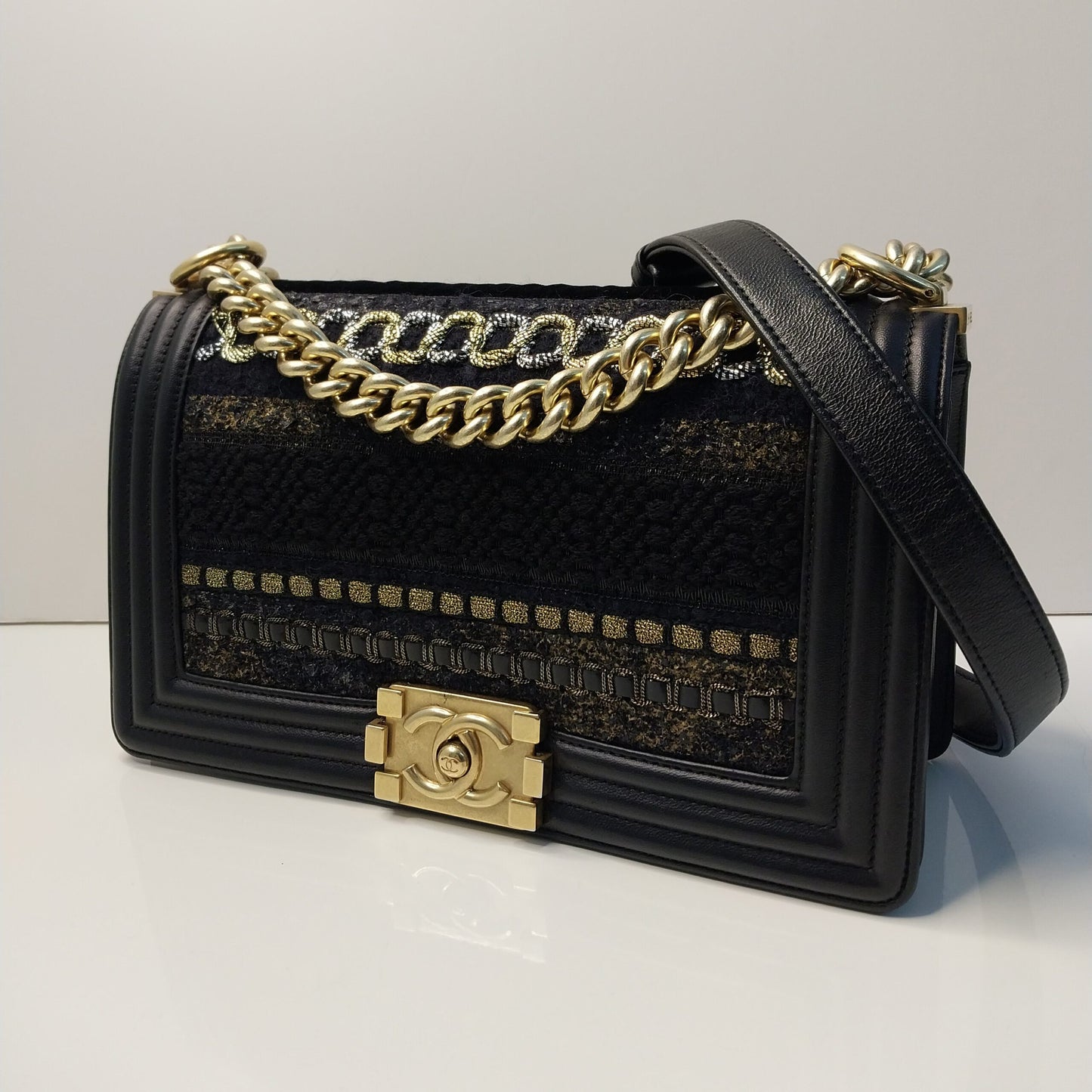 BLACK LEATHER BRAIDED TWEED MEDIUM BOY HANDBAG