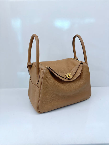 BISCUIT LINDY 26 CLEMENCE BULL CALFSKIN GOLD HARDWARE