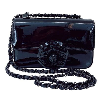 BLACK PATENT CALFSKIN SMALL CAMELLIA SINGLE FLAP BAG