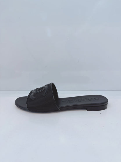 BLACK MESH  MESH LEATHER CC LOGO MULES SLIDES FLATS SANDALS 40C