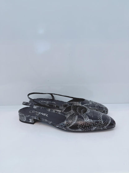 BLACK WHITE CALFSKIN CAMELLIA PRINTED CAP TOE CC SLINGBACK PUMPS 40.5