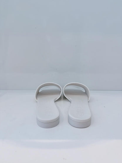 WHITE MESH LEATHER CC LOGO MULES SLIDES FLATS SANDALS 40C