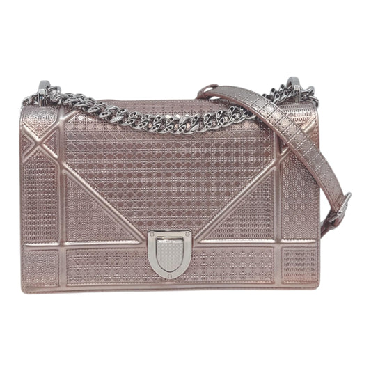 PINK METALLIC MICRO CANNAGE PATENT LEATHER MEDIUM DIORAMA SHOULDER BAG