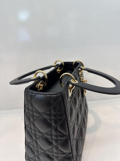 BLACK LAMBSKIN CANNAGE LEATHER MEDIUM LADY DIOR HANDBAG