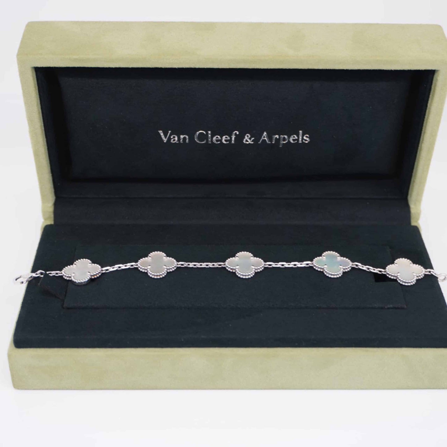 18K WHITE GOLD MOTHER OF PEARL VINTAGE ALHAMBRA 5 MOTIF BRACELET