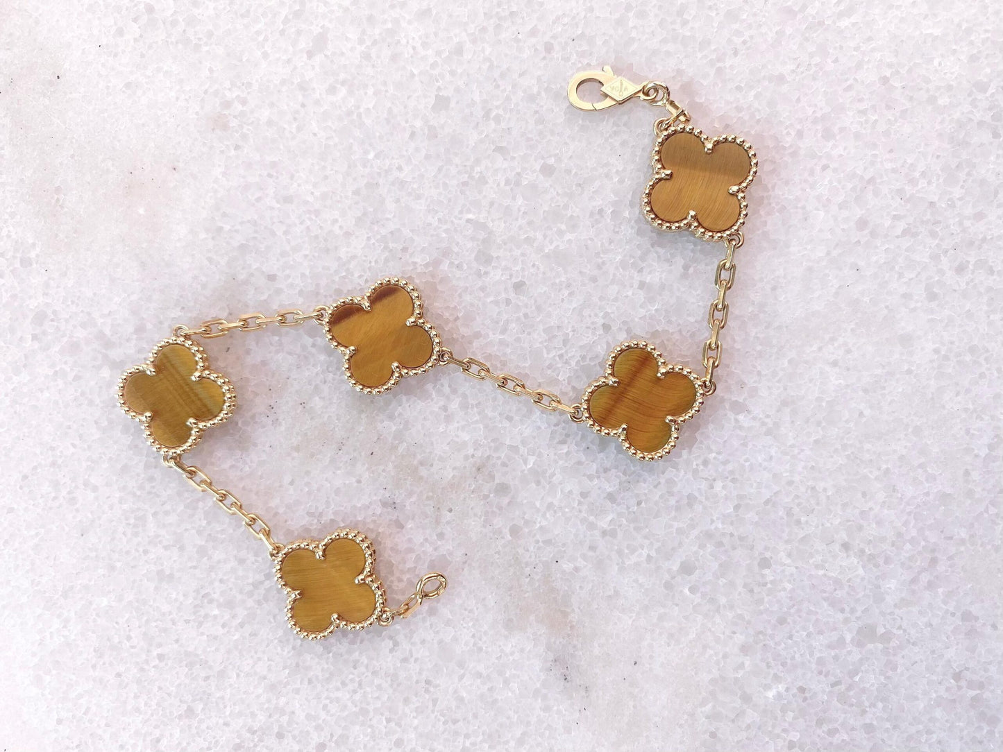 VINTAGE ALHAMBRA TIGERS EYE 18K YELLOW GOLD 5 MOTIF STATION BRACELET