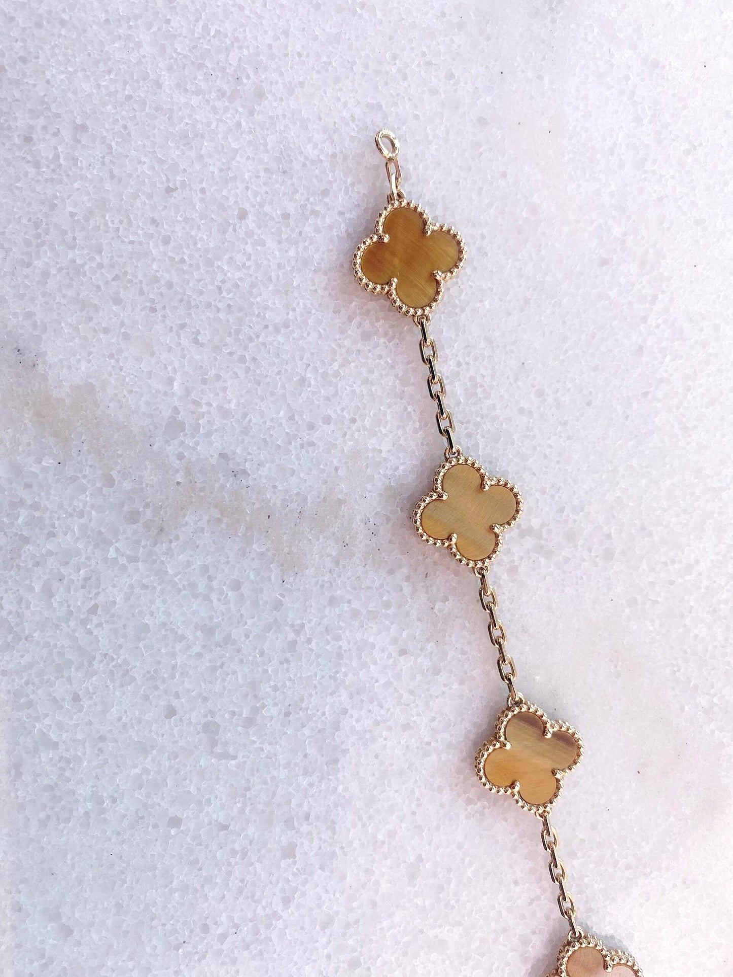 VINTAGE ALHAMBRA TIGERS EYE 18K YELLOW GOLD 5 MOTIF STATION BRACELET