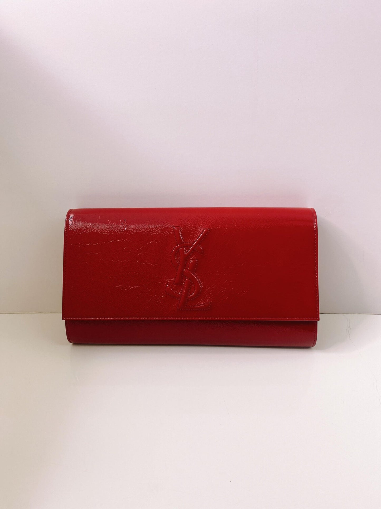 RED PATENT LEATHER BELLE DE JOUR FLAP CLUTCH