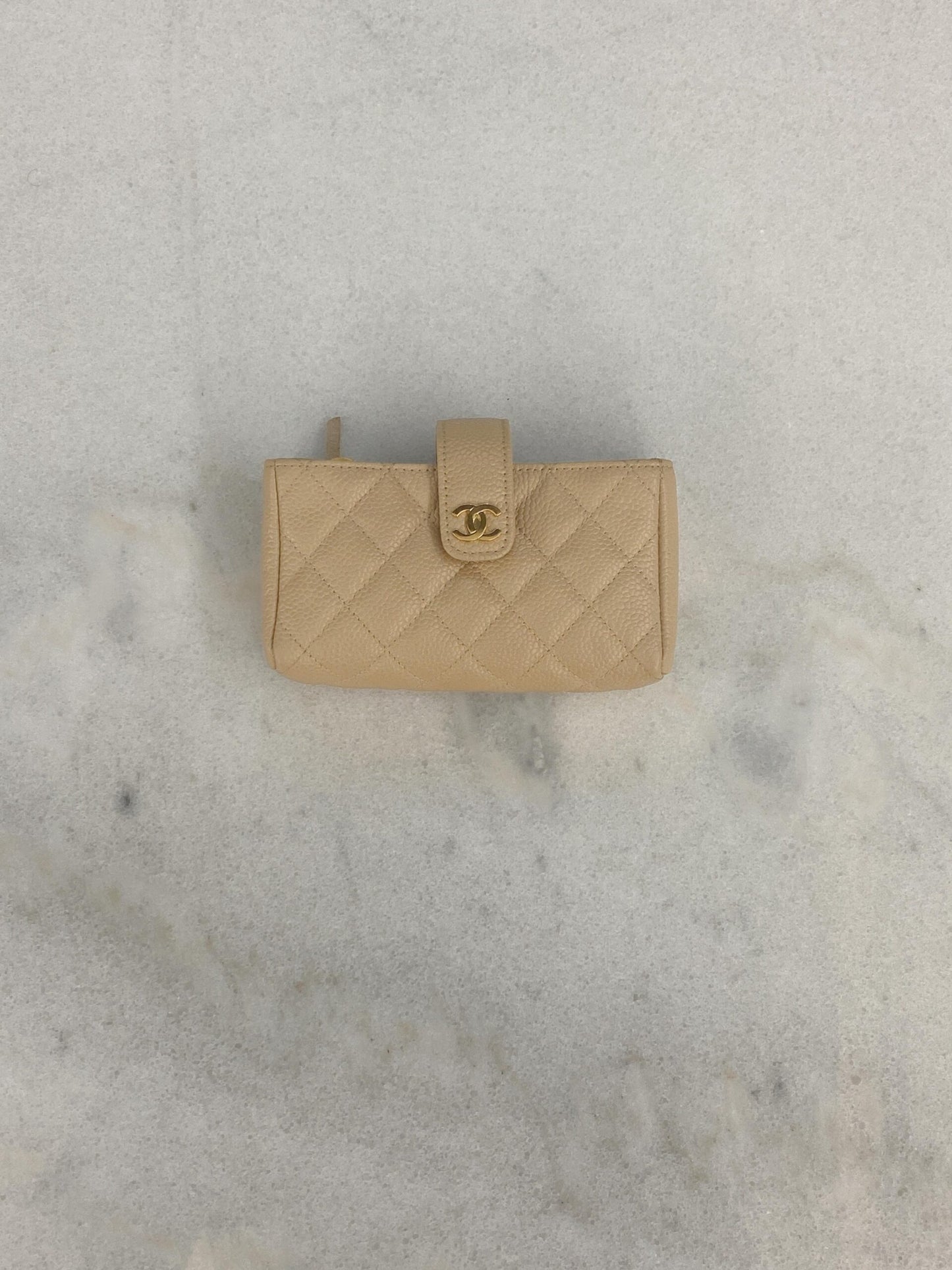 BEIGE QUILTED CAVIAR LEATHER CC O-MINI PHONE HOLDER CLUTCH