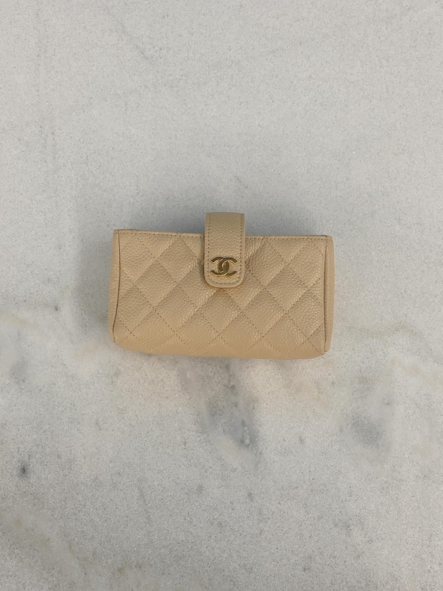 BEIGE QUILTED CAVIAR LEATHER CC O-MINI PHONE HOLDER CLUTCH
