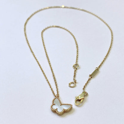 SWEET BUTTERFLY PENDANT 18K YELLOW GOLD MOTHER OF PEARL