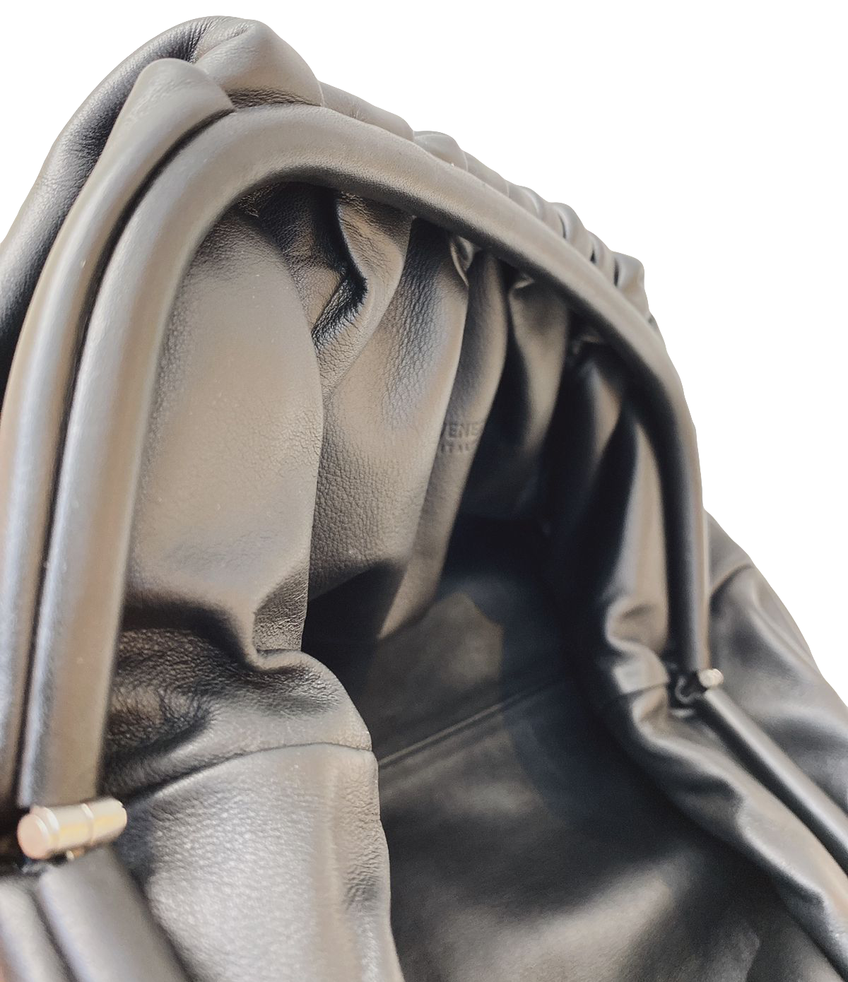 BLACK LEATHER TEEN POUCH