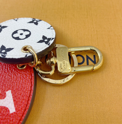 ROUND ILLUSTRE KEYCHAIN LIMITED EDITION COLORED MONOGRAM GIANT