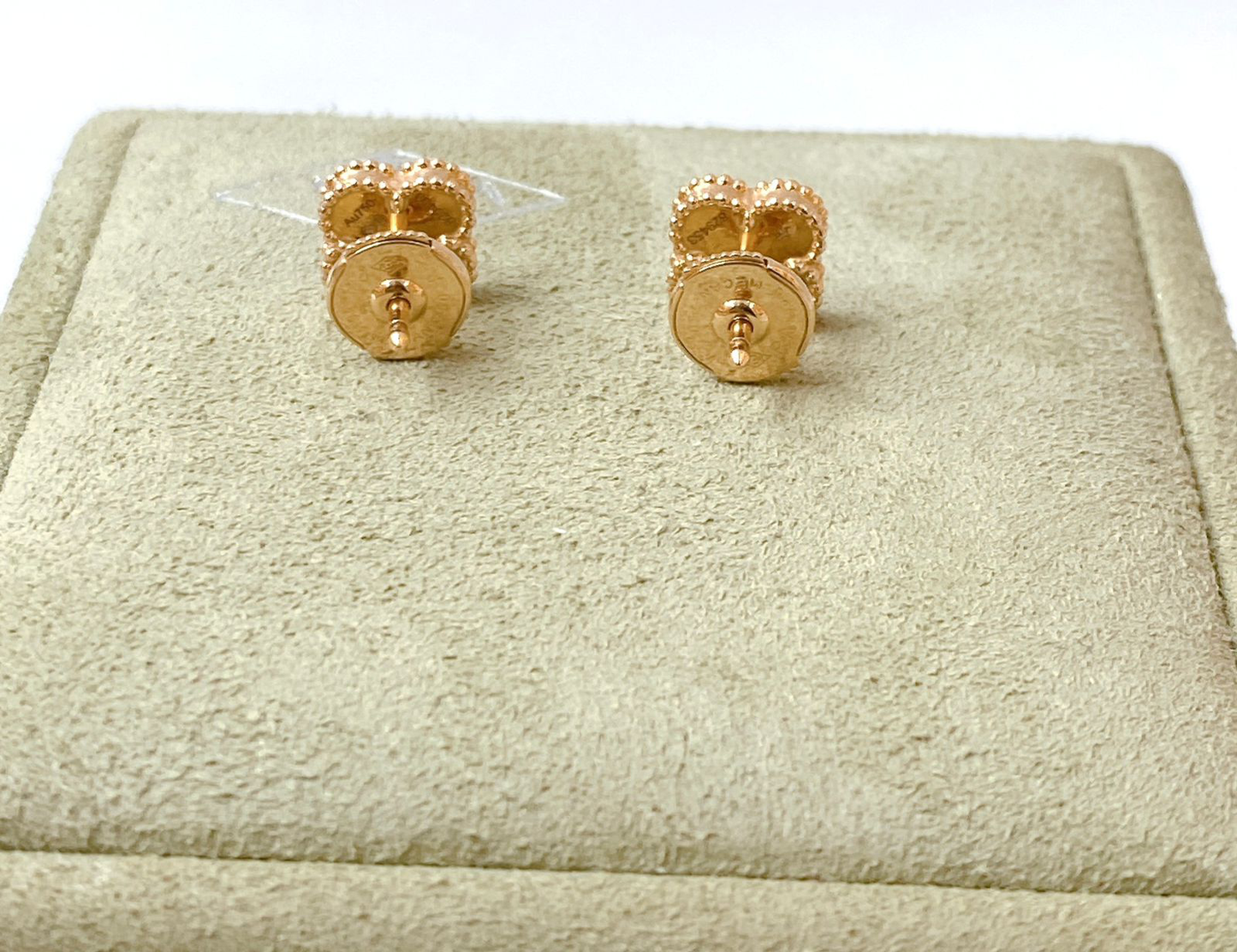 18K ROSE GOLD AND CARNELIAN SWEET ALHAMBRA EARSTUDS