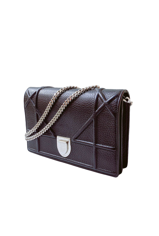 BLACK LEATHER DIORAMA WALLET ON CHAIN