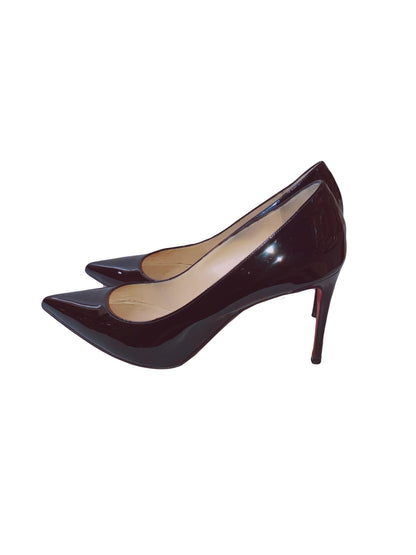 BLACK PATENT LEATHER POINTED TOE PUMPS 37