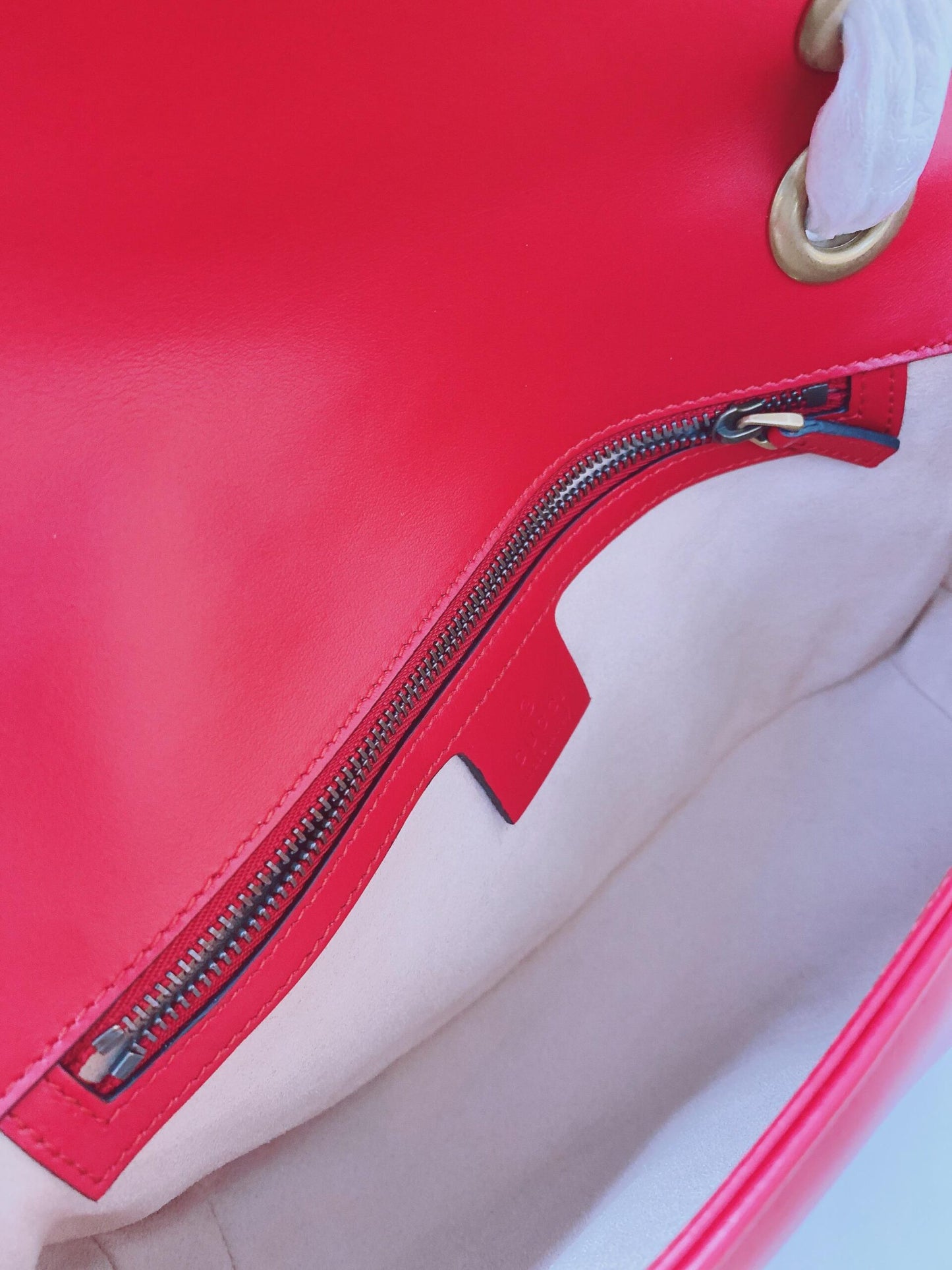 GG MARMONT SMALL MATELASSÉ SHOULDER BAG