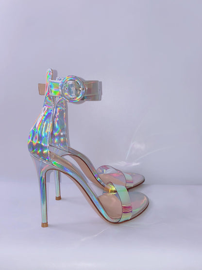 SILVER METALLIC ANKLE STRAP HEELS  40