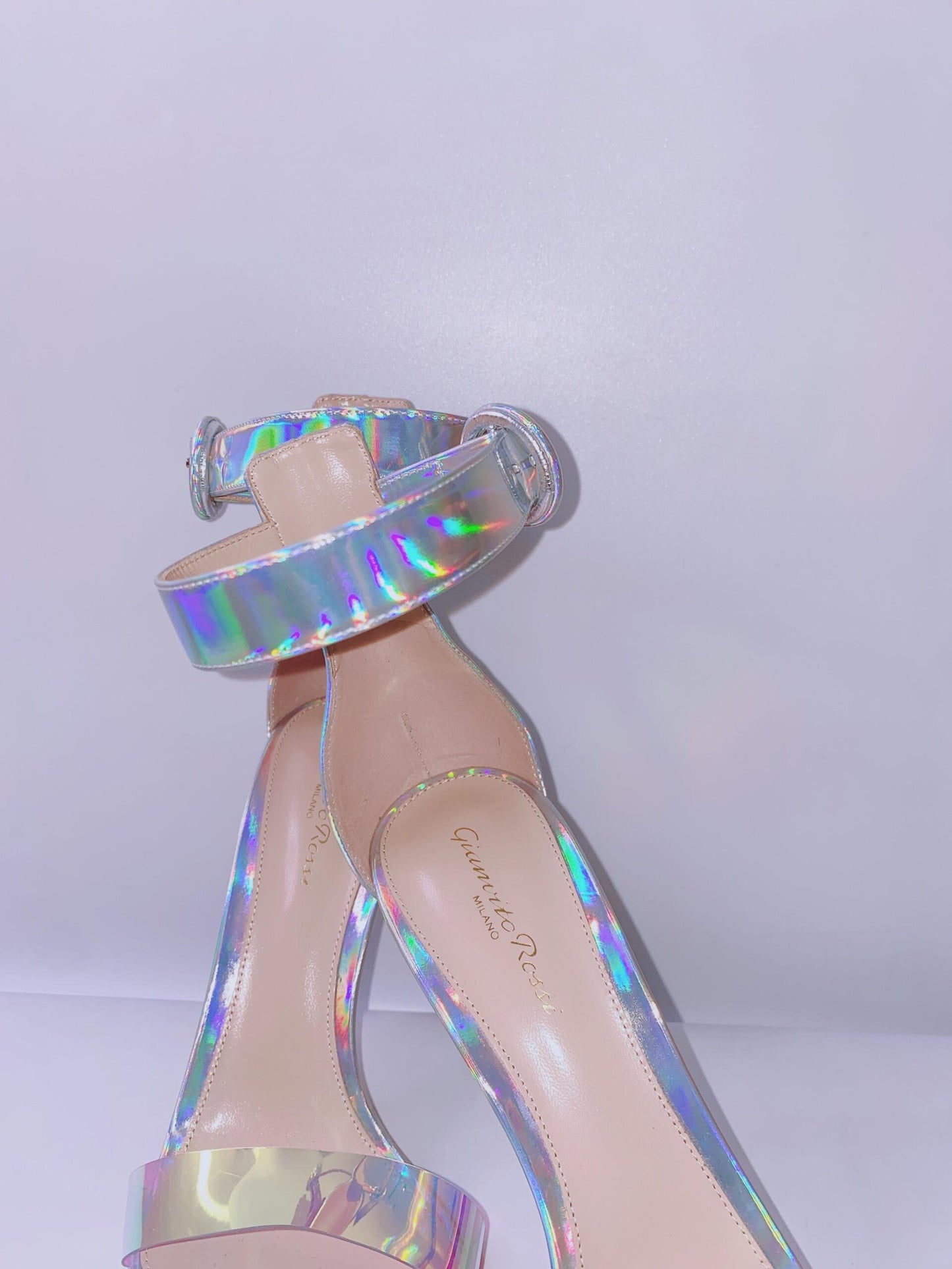 SILVER METALLIC ANKLE STRAP HEELS  40