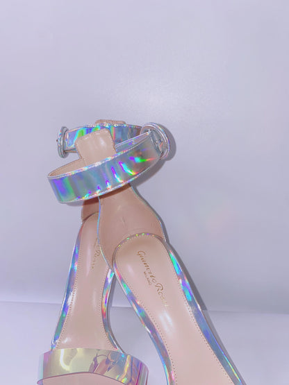 SILVER METALLIC ANKLE STRAP HEELS  40