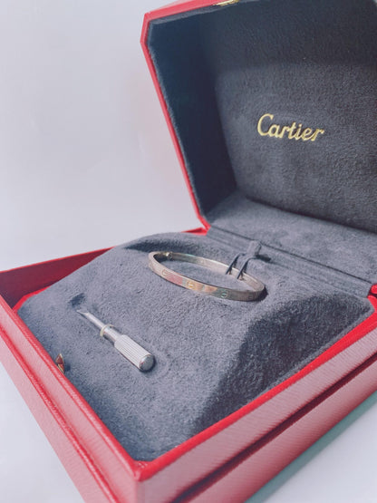 18K WHITE GOLD LOVE BRACELET, SMALL MODEL 15