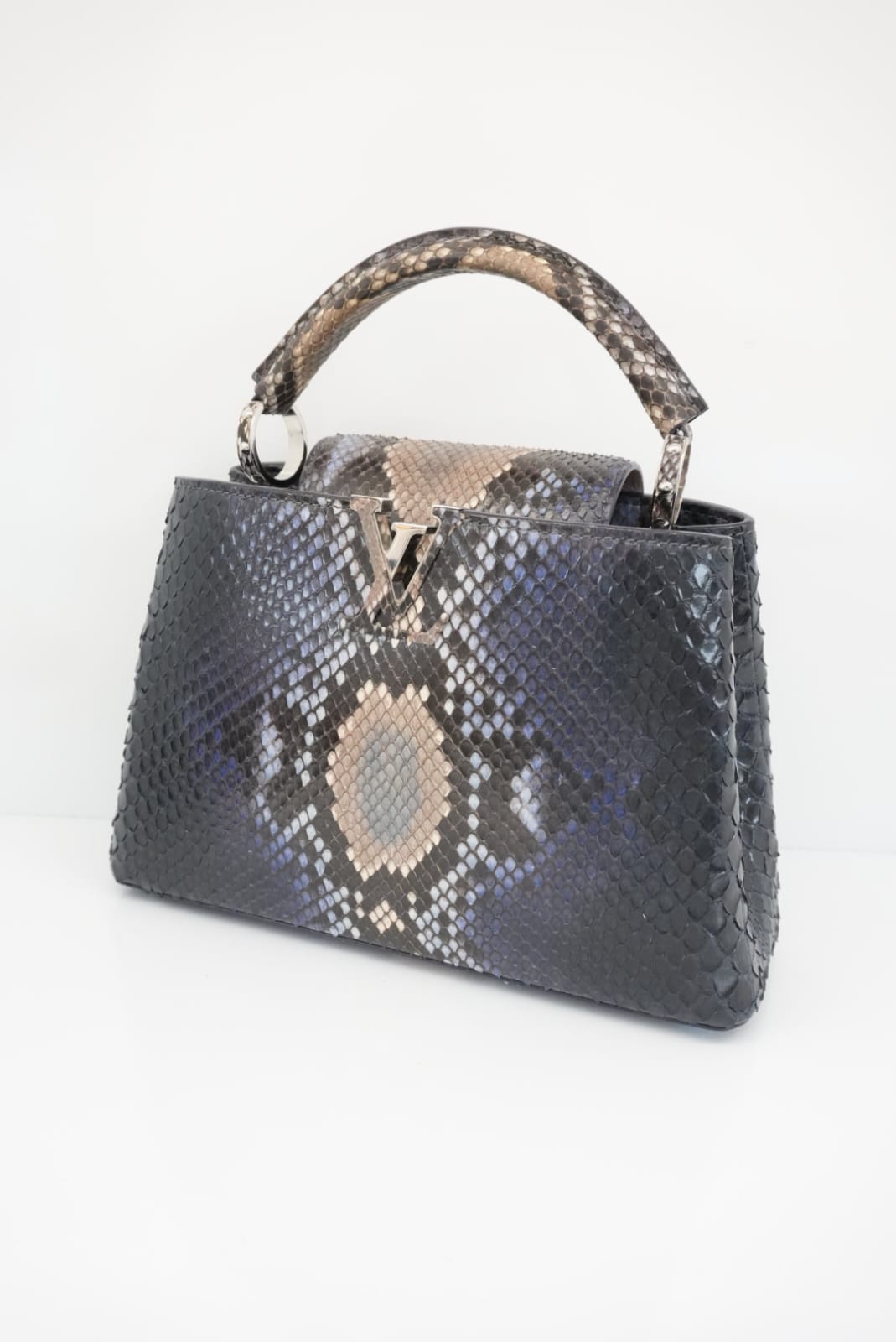 NAVY BLUE AND BEIGE PYTHON LEATHER CAPUCINES BB HANDBAG
