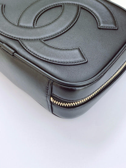 BLACK LAMBSKIN CC MANIA SMALL CAMERA BAG