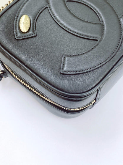 BLACK LAMBSKIN CC MANIA SMALL CAMERA BAG