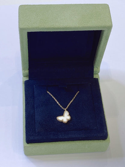 SWEET BUTTERFLY PENDANT 18K YELLOW GOLD MOTHER OF PEARL