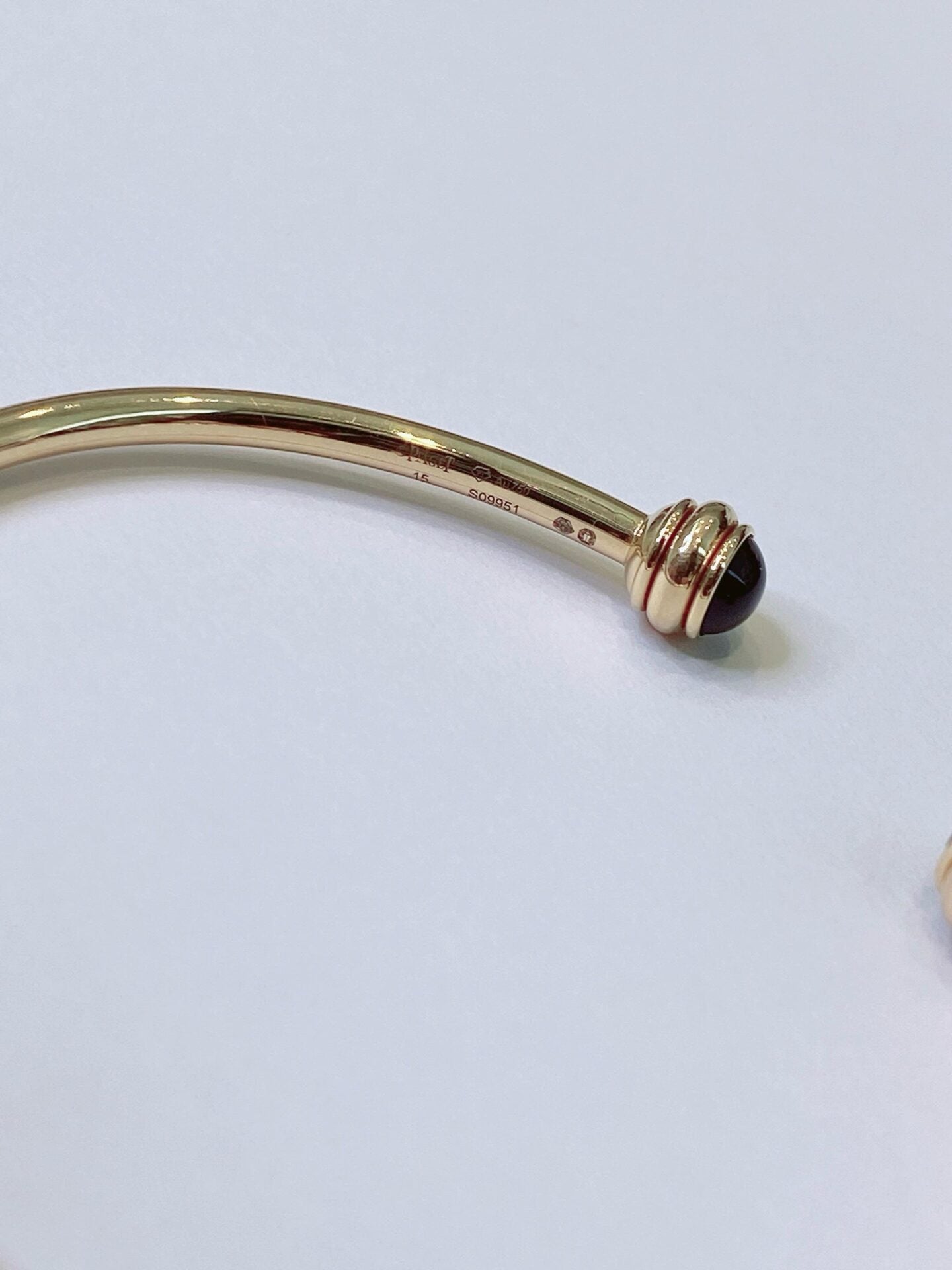 PINK GOLD ONYX POSSESSION BRACELET SIZE 15