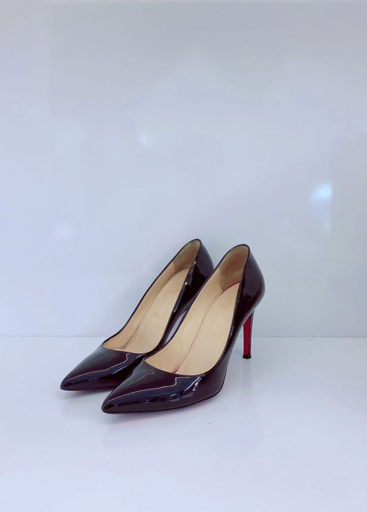 BLACK PATENT LEATHER PIGALLE PUMPS 38