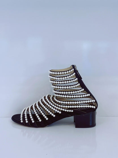 BLACK FAUX PEARL EMBELLISHED GLADIATOR SANDALS 40