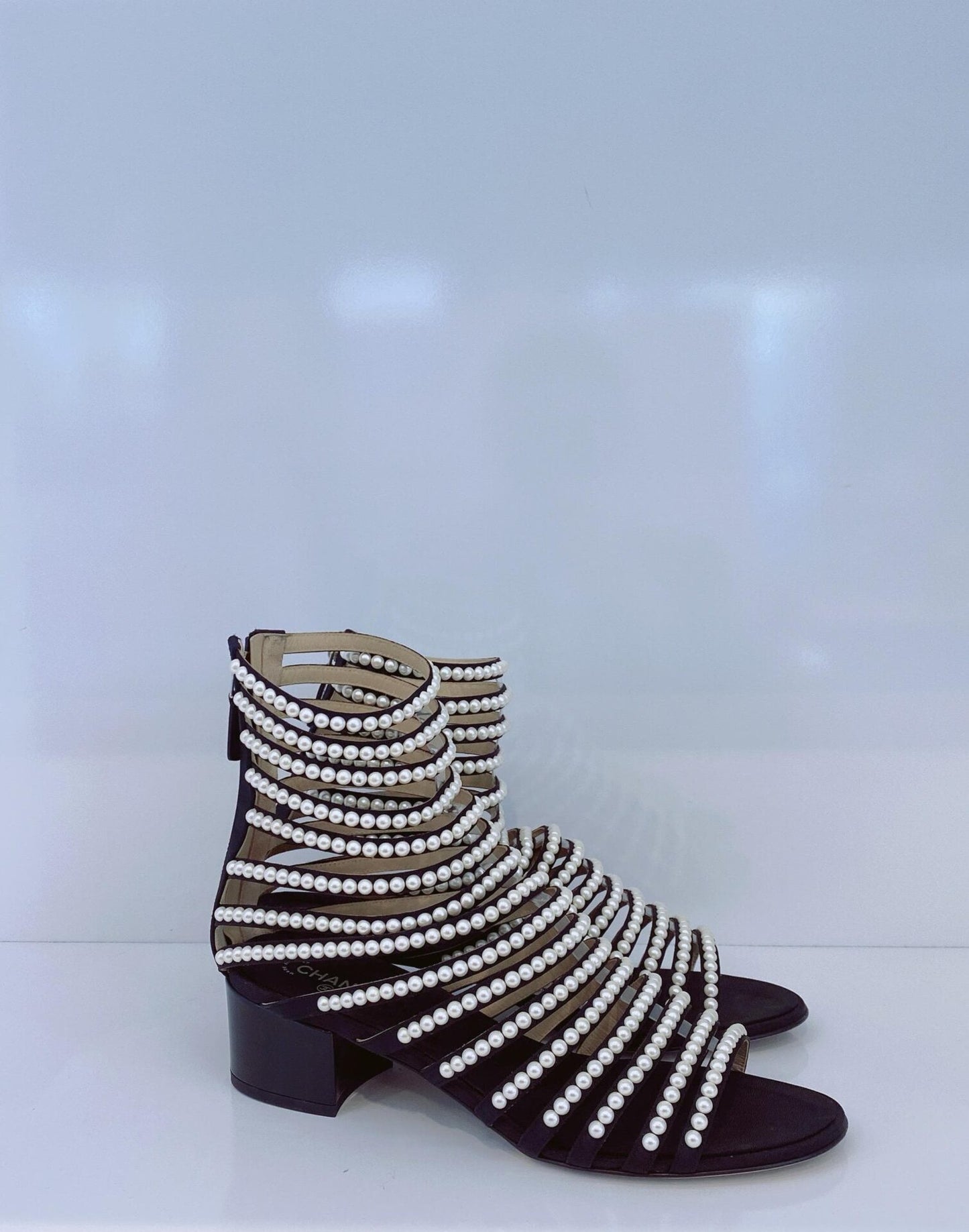 BLACK FAUX PEARL EMBELLISHED GLADIATOR SANDALS 40