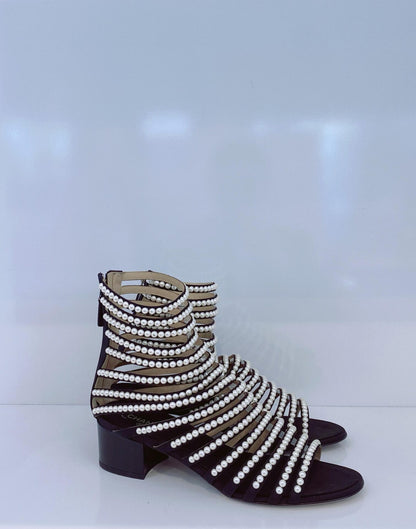 BLACK FAUX PEARL EMBELLISHED GLADIATOR SANDALS 40