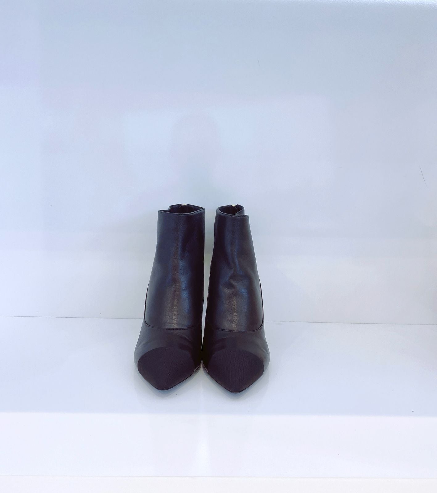 BLACK LEATHER  CC PEARL ANKLE BOOTS SIZE 38C