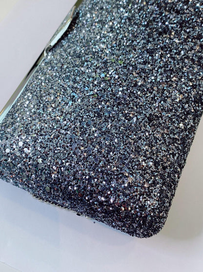 COARSE GLITTER ELLIPSE CHAIN CLUTCH