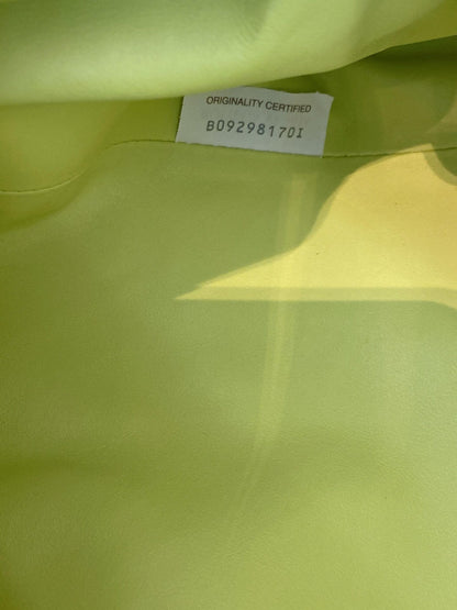 LIME GREEN THE POUCH CALFSKIN LEATHER CLUCTH