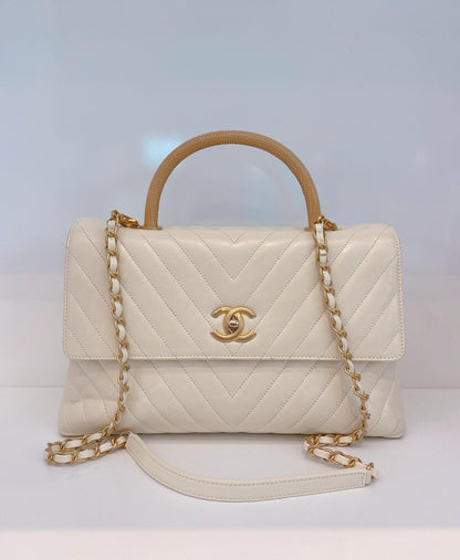 LIZARD COCO TOP HANDLE BAG CHEVRON IN WHITE QUILTED LEATHER
