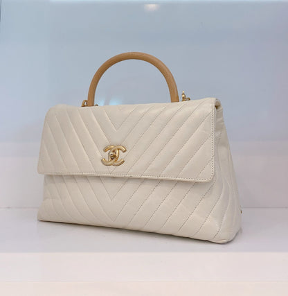 LIZARD COCO TOP HANDLE BAG CHEVRON IN WHITE QUILTED LEATHER